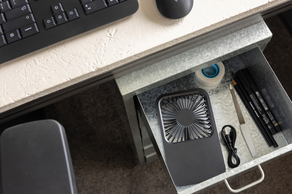 Aervina RCS rplastic herlaadbare bureauventilator