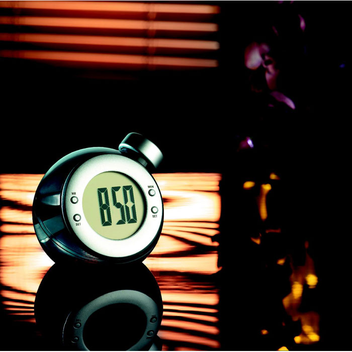 DROPPY - LCD klok op waterenergie