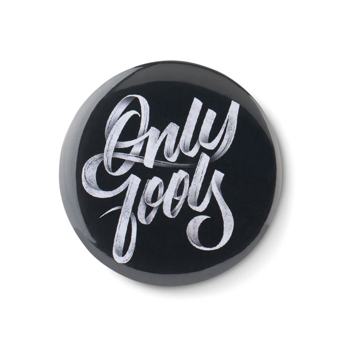 SMALL PIN - Klein metalen button